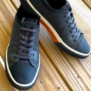 PRADA TENNIS SHOES GRAY MENS 10M